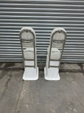 One person slim seat pair